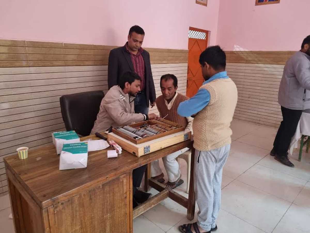 रोटरी क्लब ग्रीन की तरफ से लगाया गया निःशुल्क नेत्र जांच शिविर रोटरी क्लब ग्रीन की तरफ से लगाया गया निःशुल्क नेत्र जांच शिविर